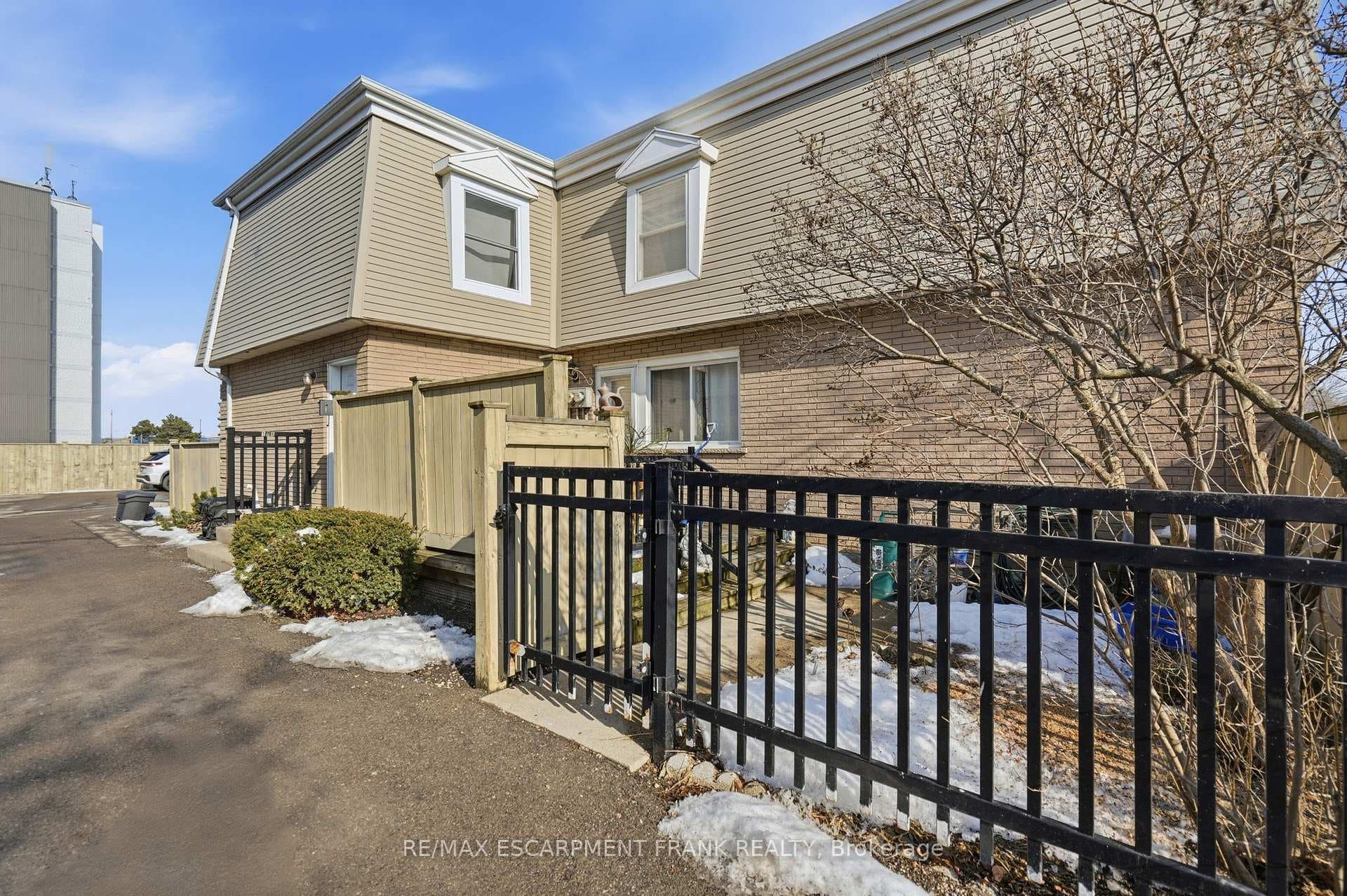 104 Neil Avenue photo 17