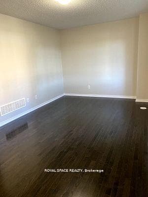 6 Utopia Way Unit (Basement Unit) photo 3