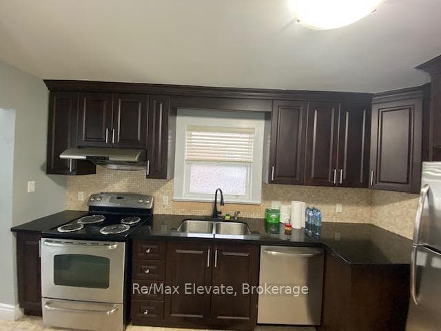 50 Stansbury Crescent photo 6