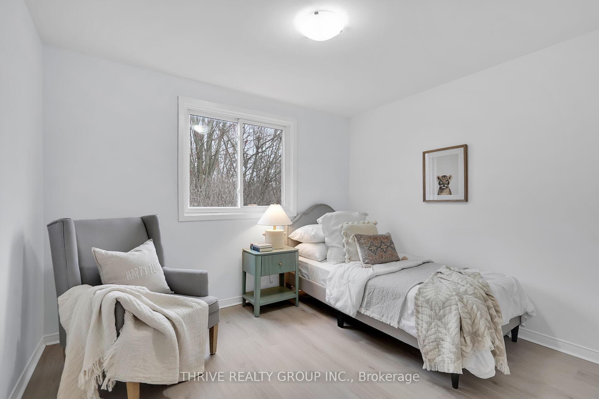 84 VINCENT Crescent photo 25