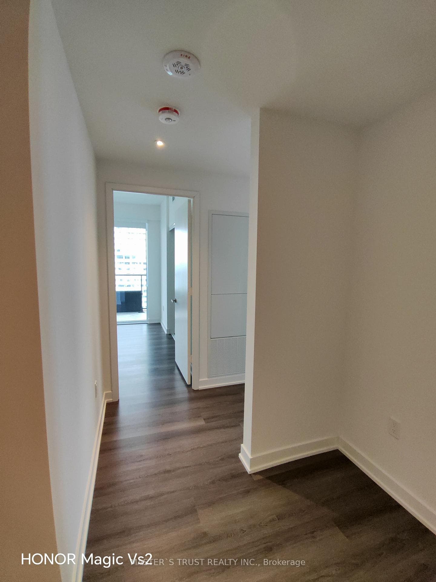 448 Burnhamthorpe Road Unit 4808 photo 7