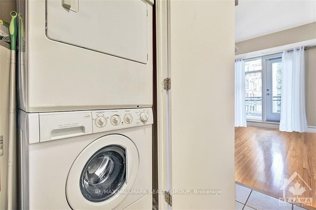 245 KENT Street Unit 608 photo 9