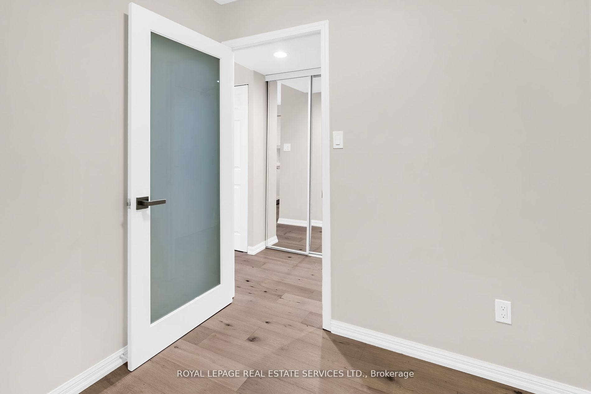 188 Redpath Avenue Unit 707 photo 20