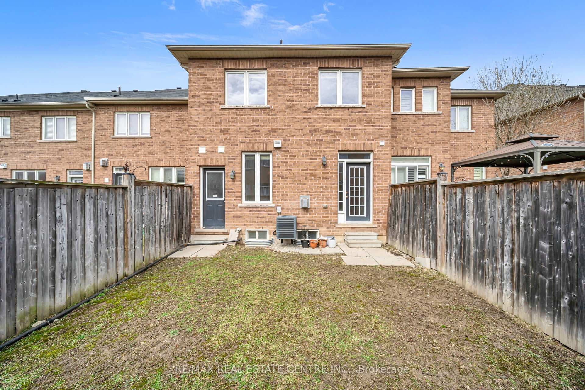 8 Munch Place photo 47