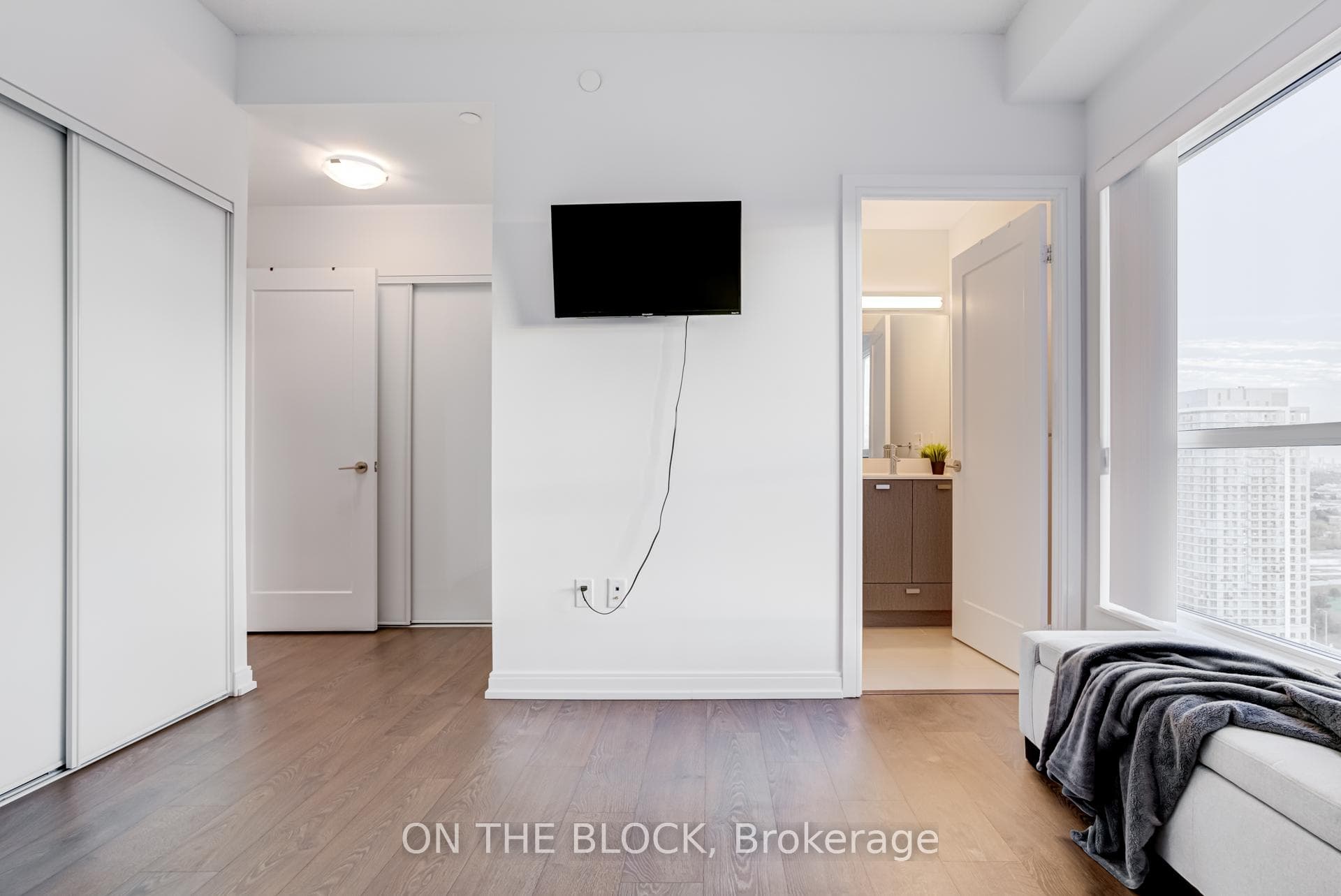 275 Village Green Square Unit 2922 photo 21