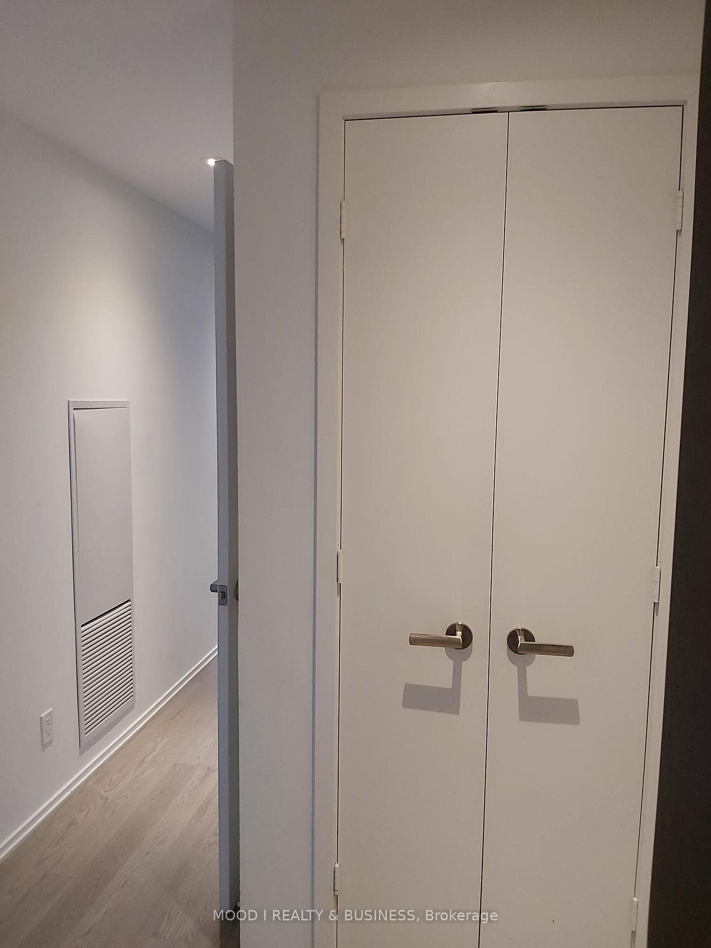 12 Bonnycastle Street Unit 208 photo 16