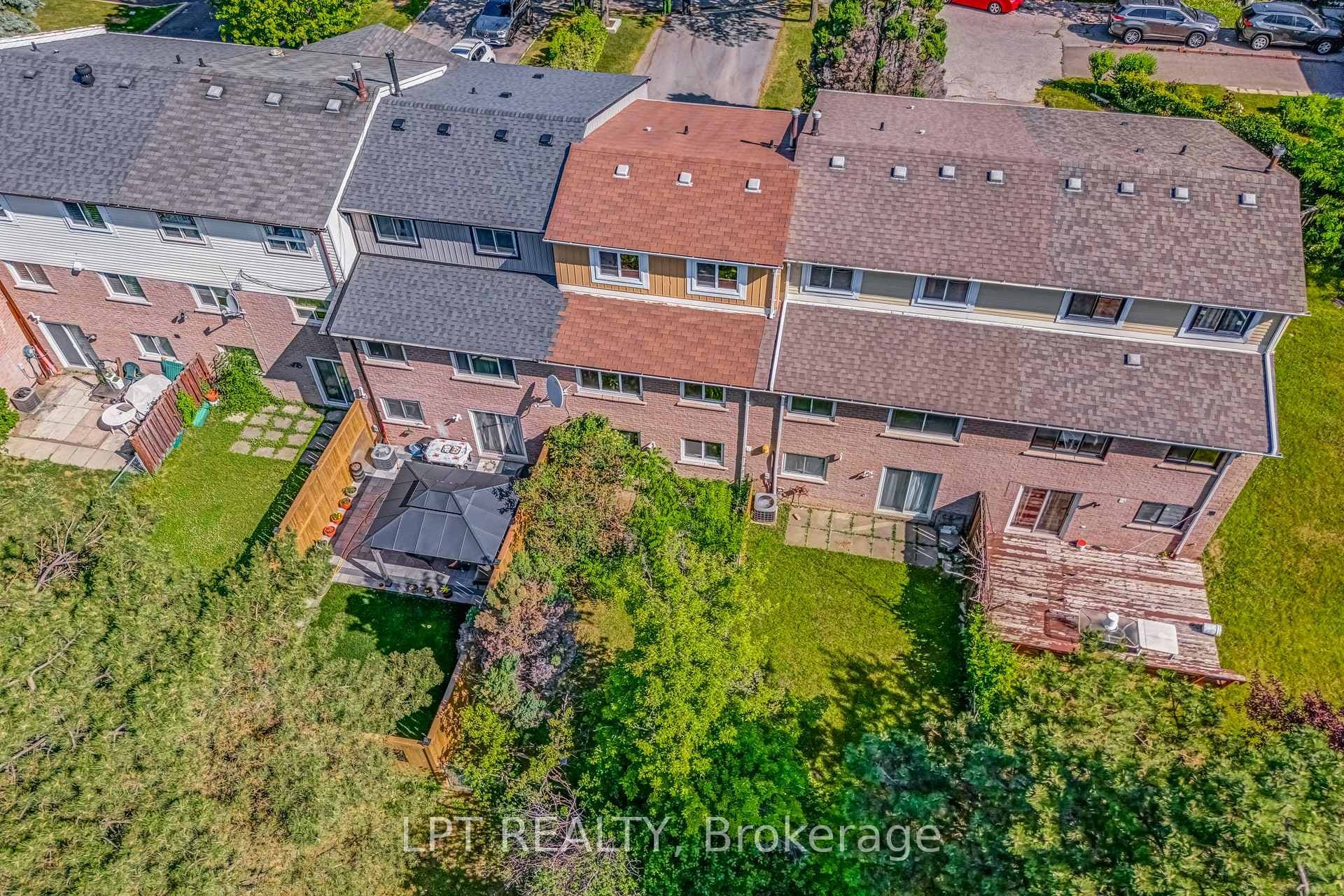 32 Scotney Grove photo 34