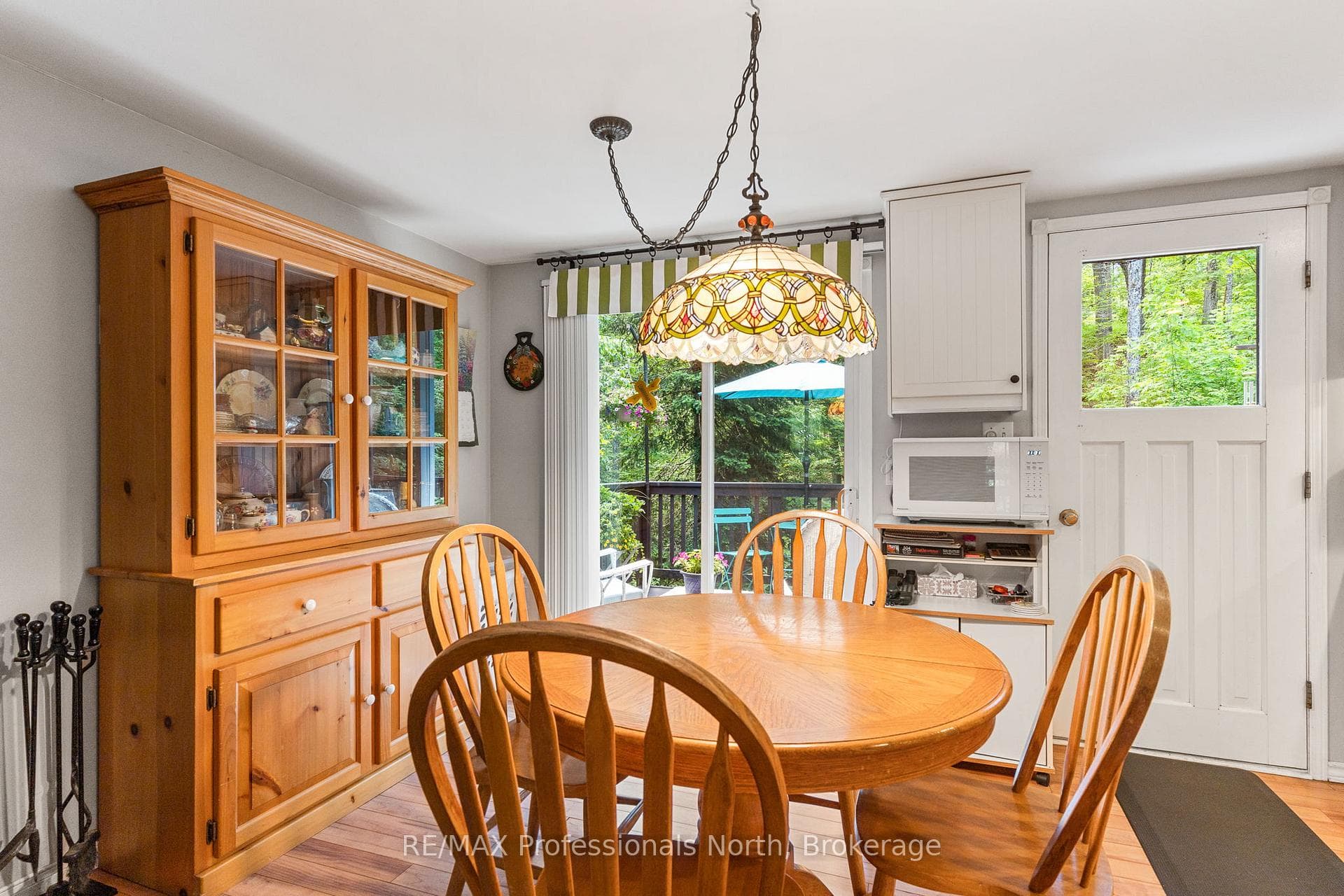 4792 Harburn Road photo 10