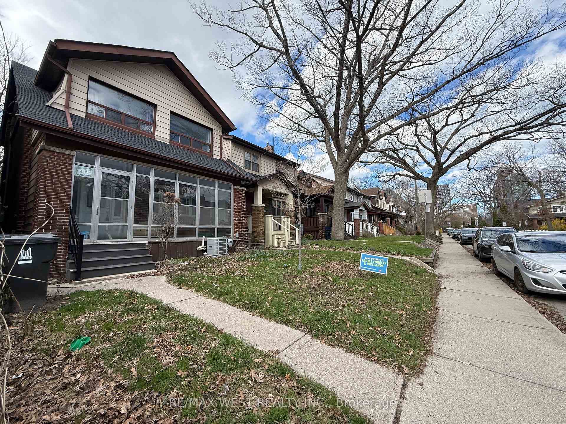 48 Keystone Avenue Unit Lower photo 1