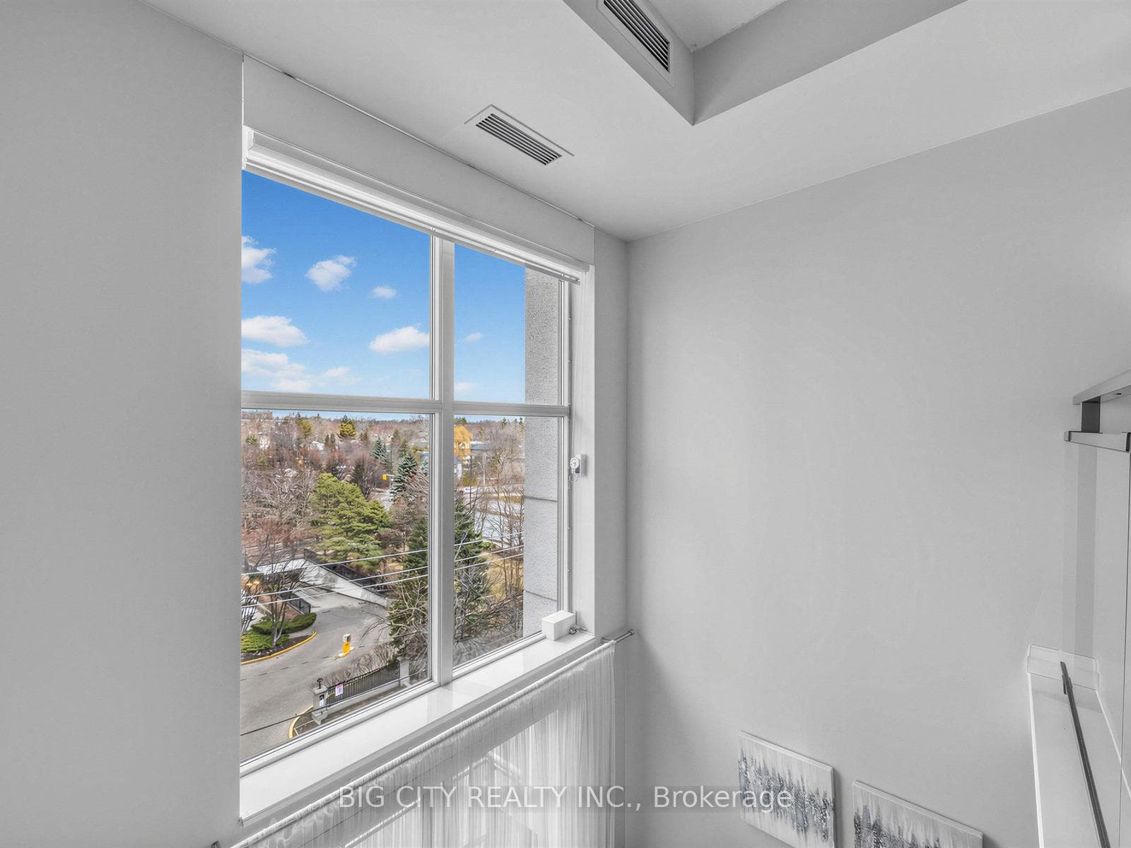 188 Doris Avenue Unit 605 photo 14
