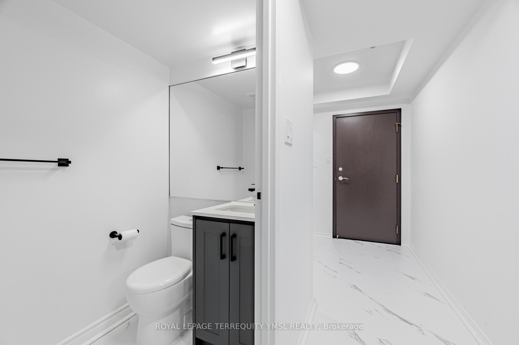 Powder room