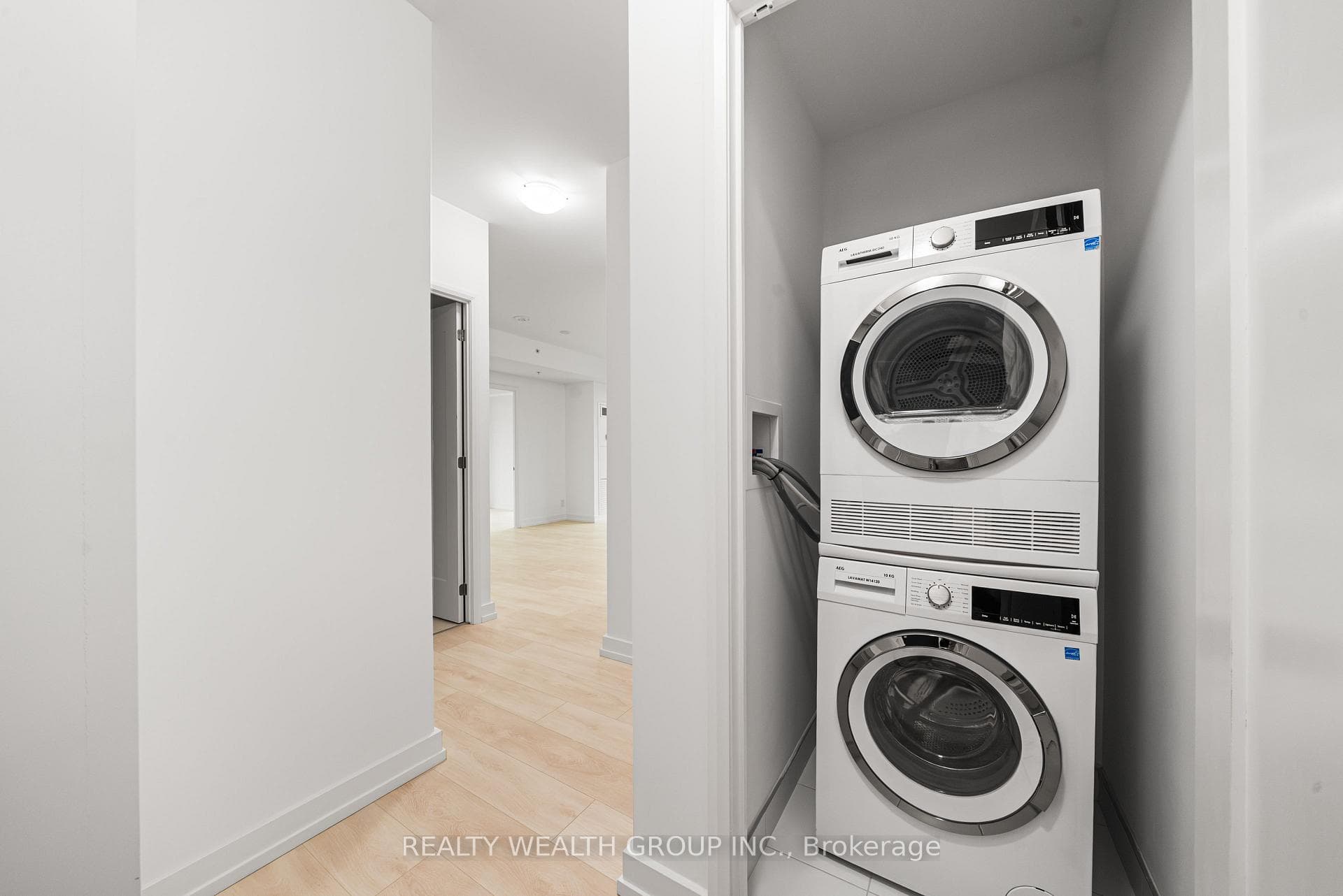 75 James Street Unit 1224 photo 14
