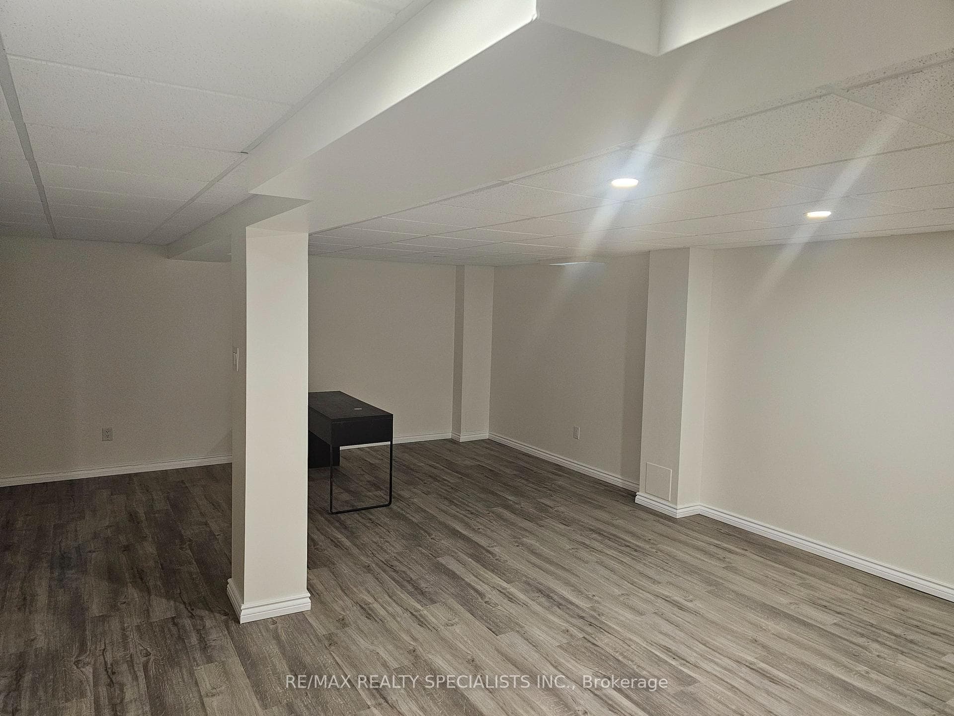 283 Delancey Boulevard photo 38
