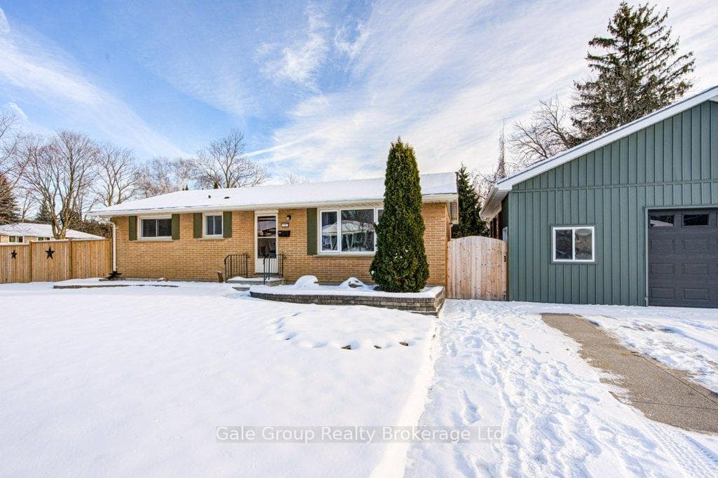 33 Princess Park Road photo 3