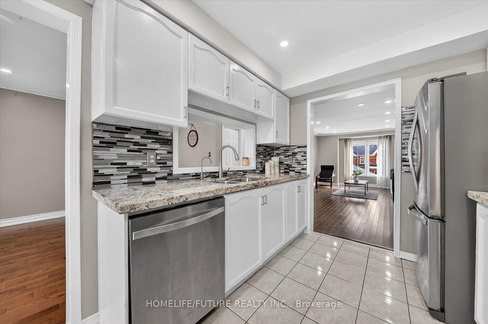 81 Trellanock Avenue photo 11