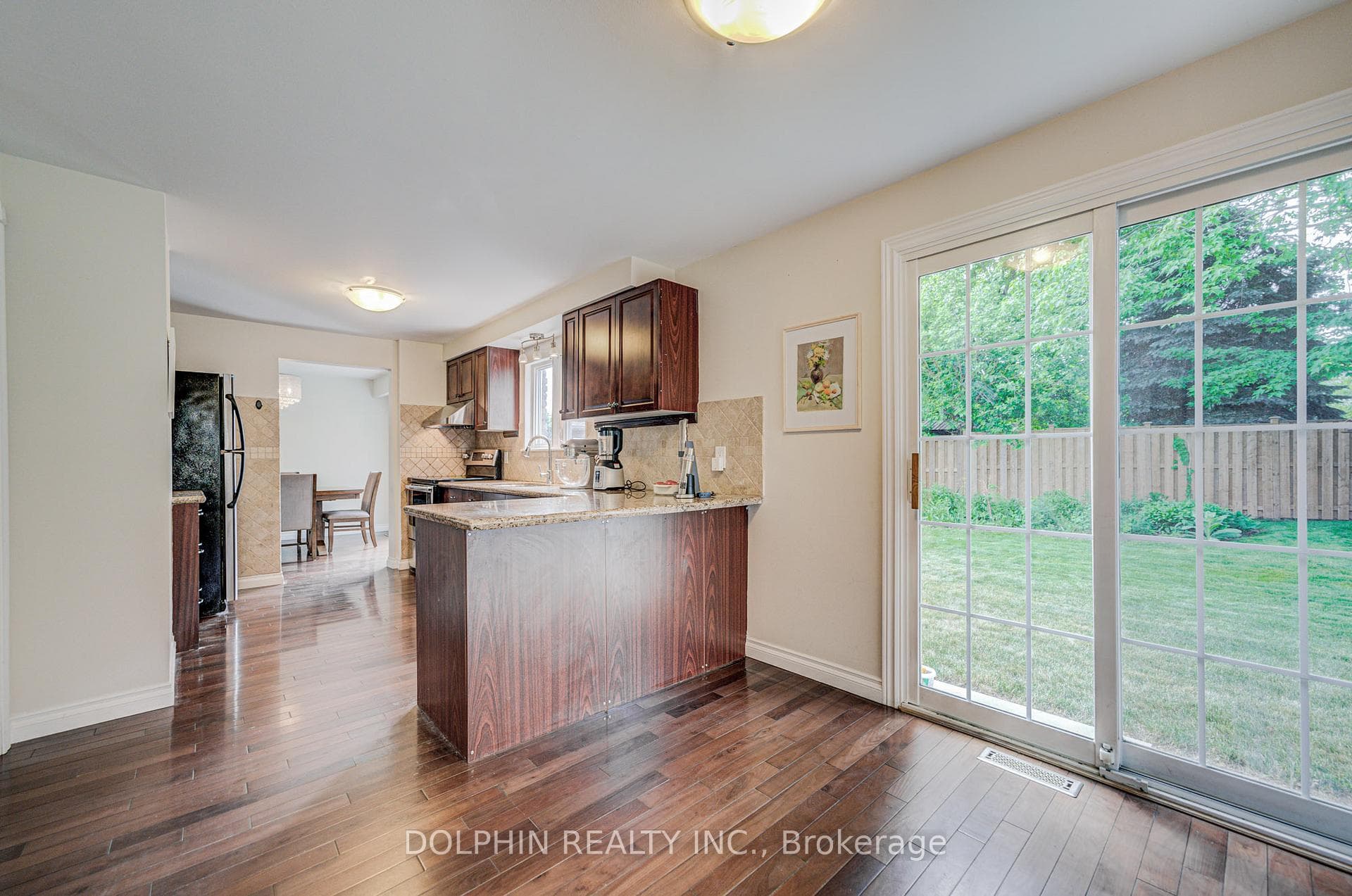 2290 Devon Road photo 13