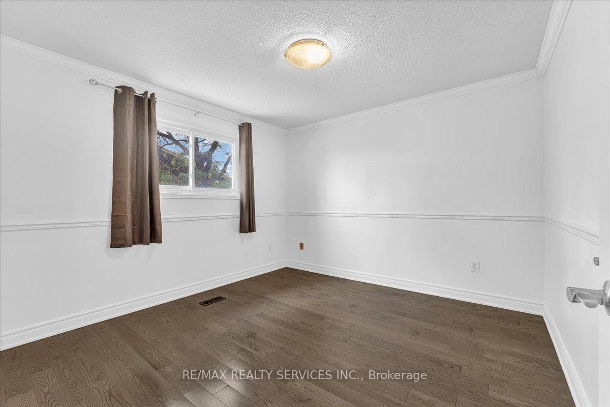 79 Burgby Avenue photo 33