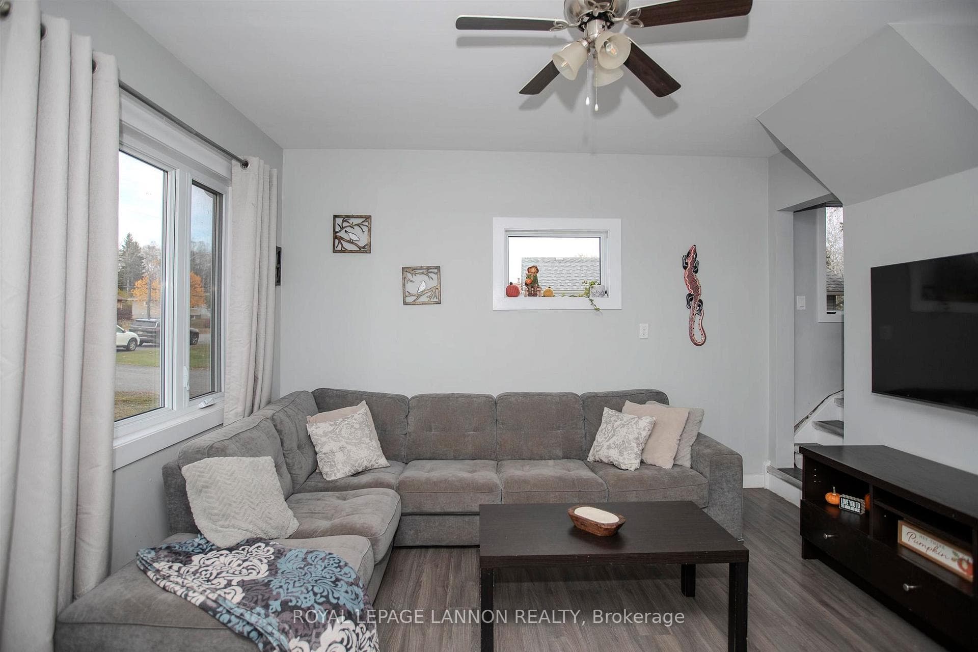 331 Masters St. photo 12