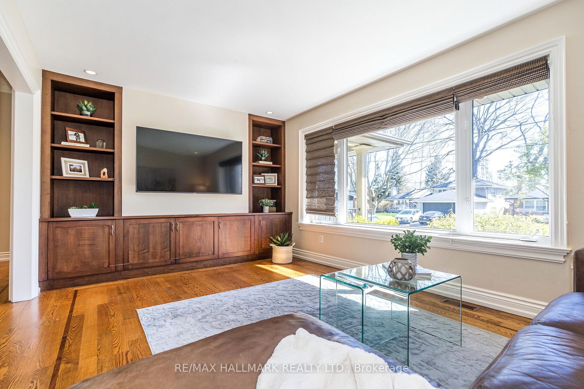 14 Hampshire Heights photo 17