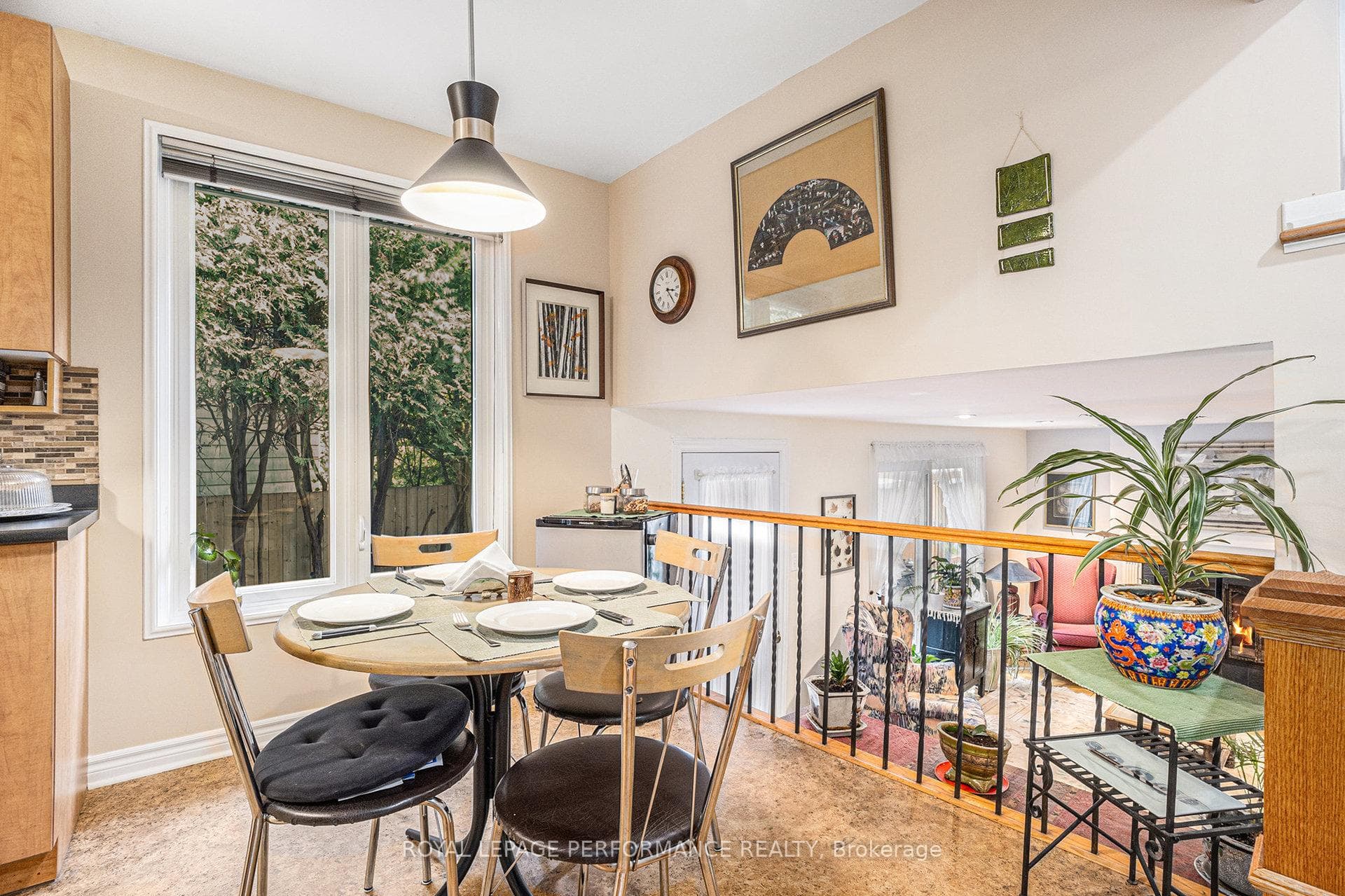 1 Wedgewood Crescent photo 14