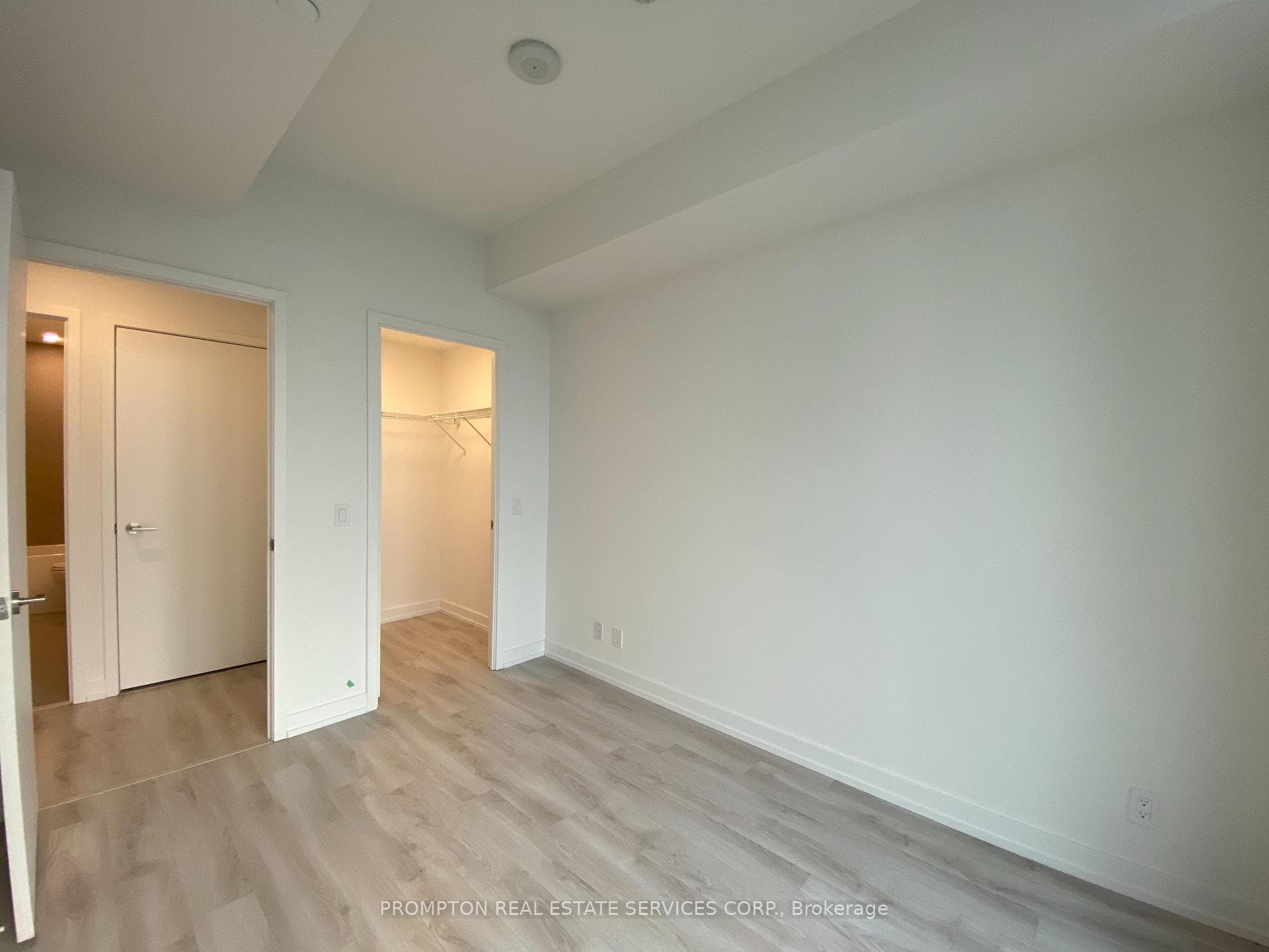33 Helendale Avenue Unit 1311 photo 14