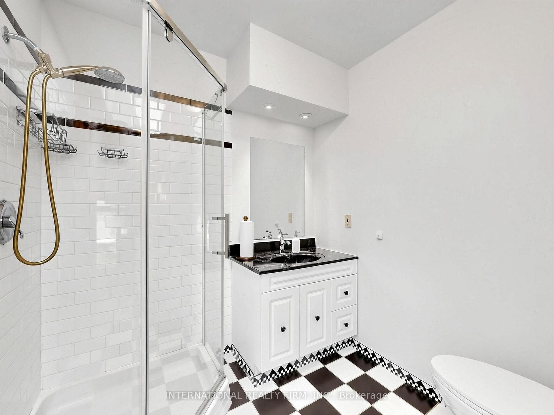 200 Burndale Avenue photo 35