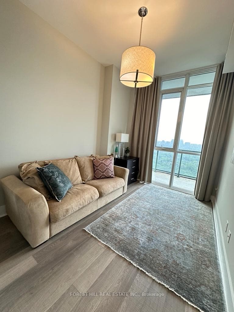 32 Davenport Road Unit 2902 photo 3