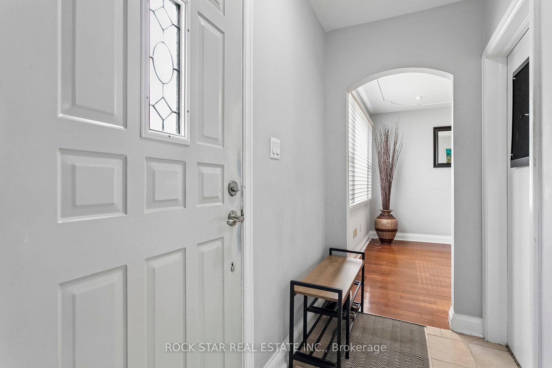 379 Ontario Street photo 3