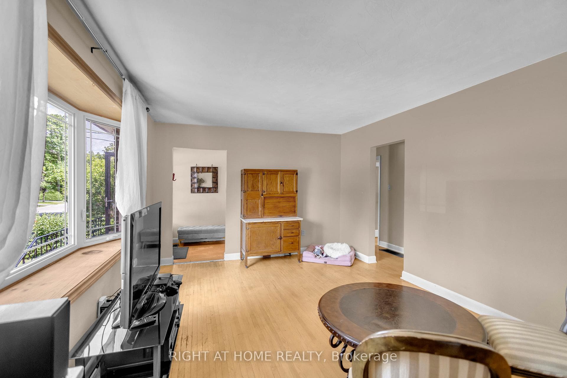 1404 Bunnell Drive photo 9