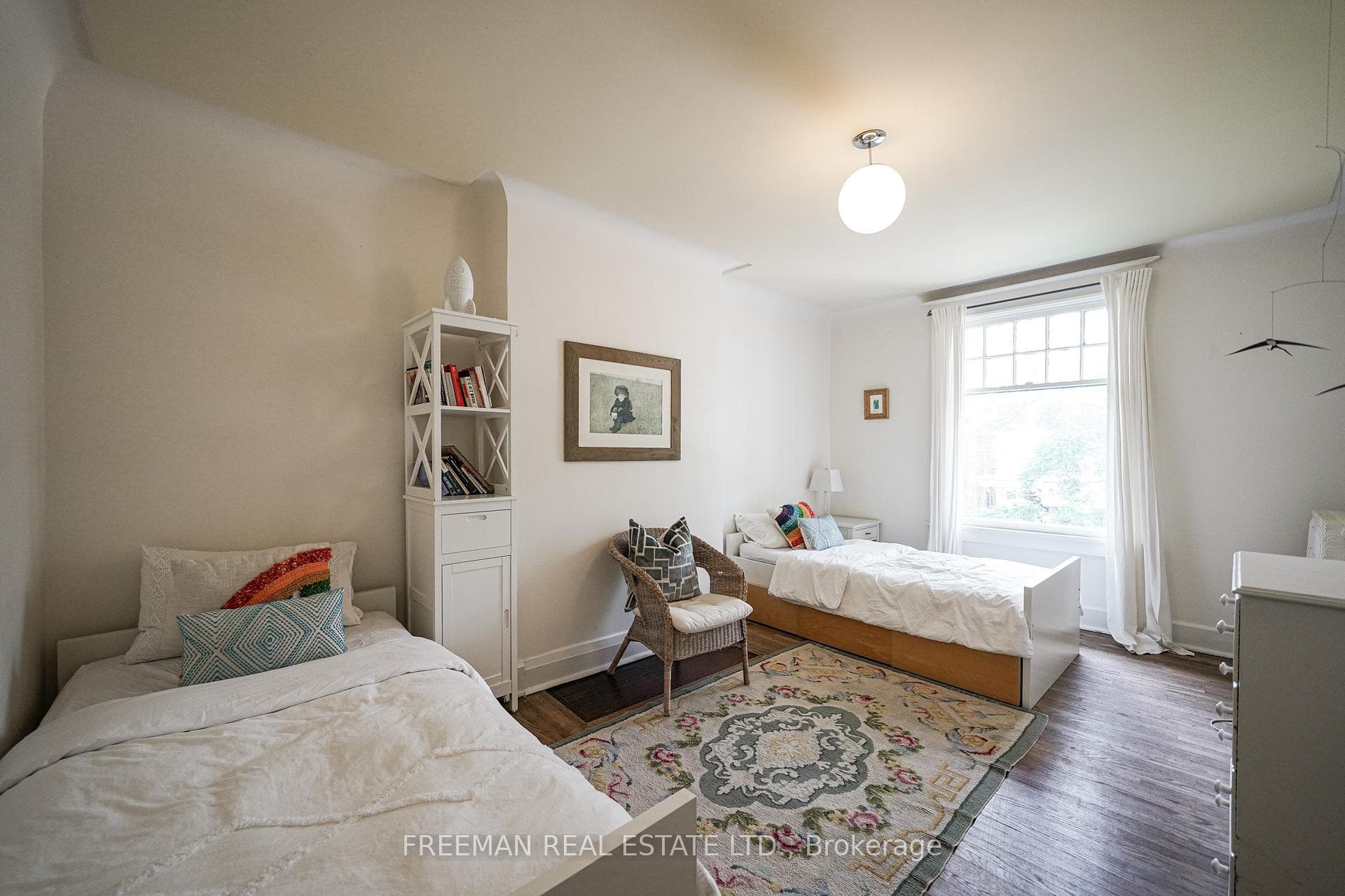 67 Dewson Street photo 25