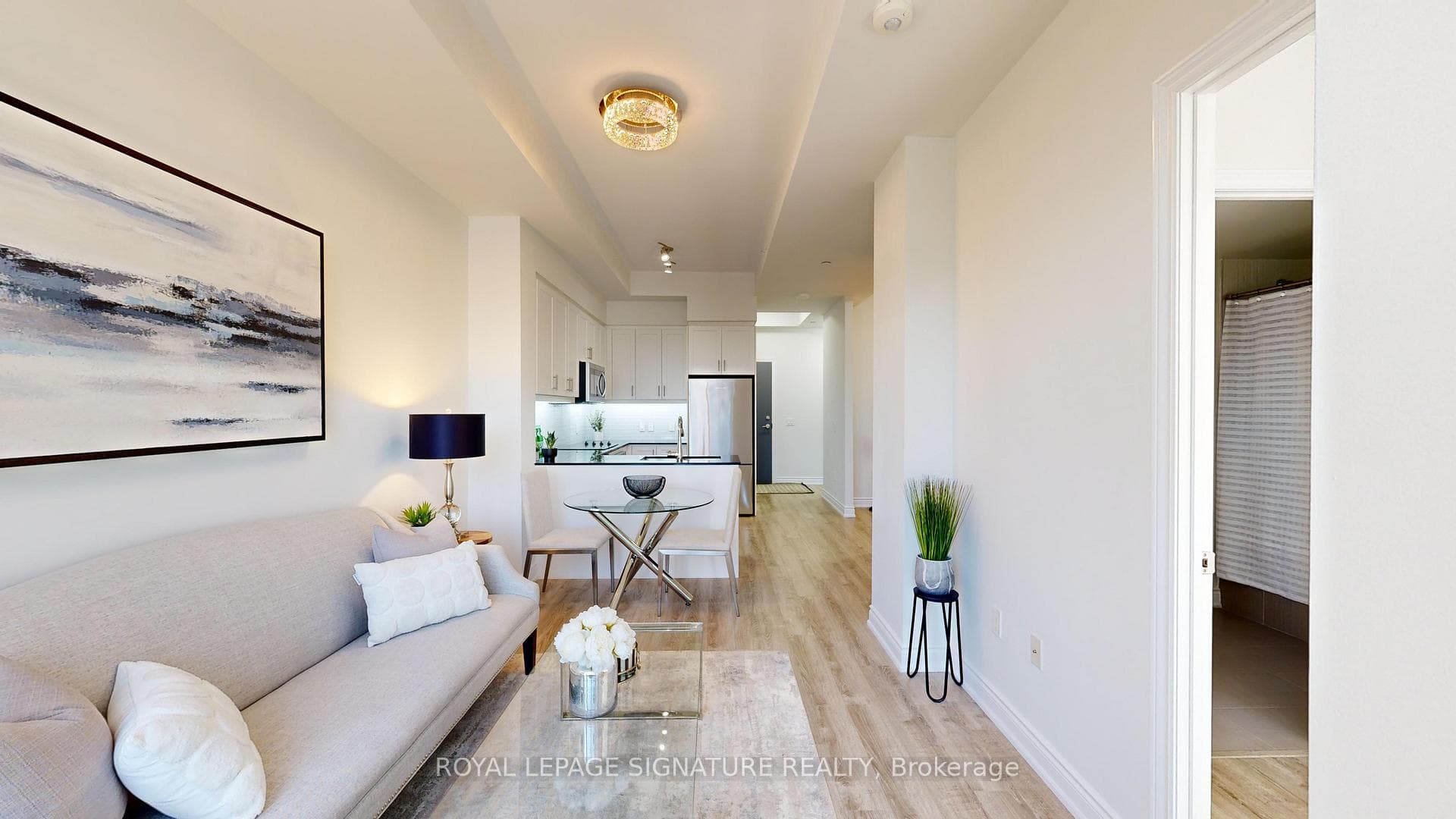 9618 YONGE Street Unit 523 photo 43