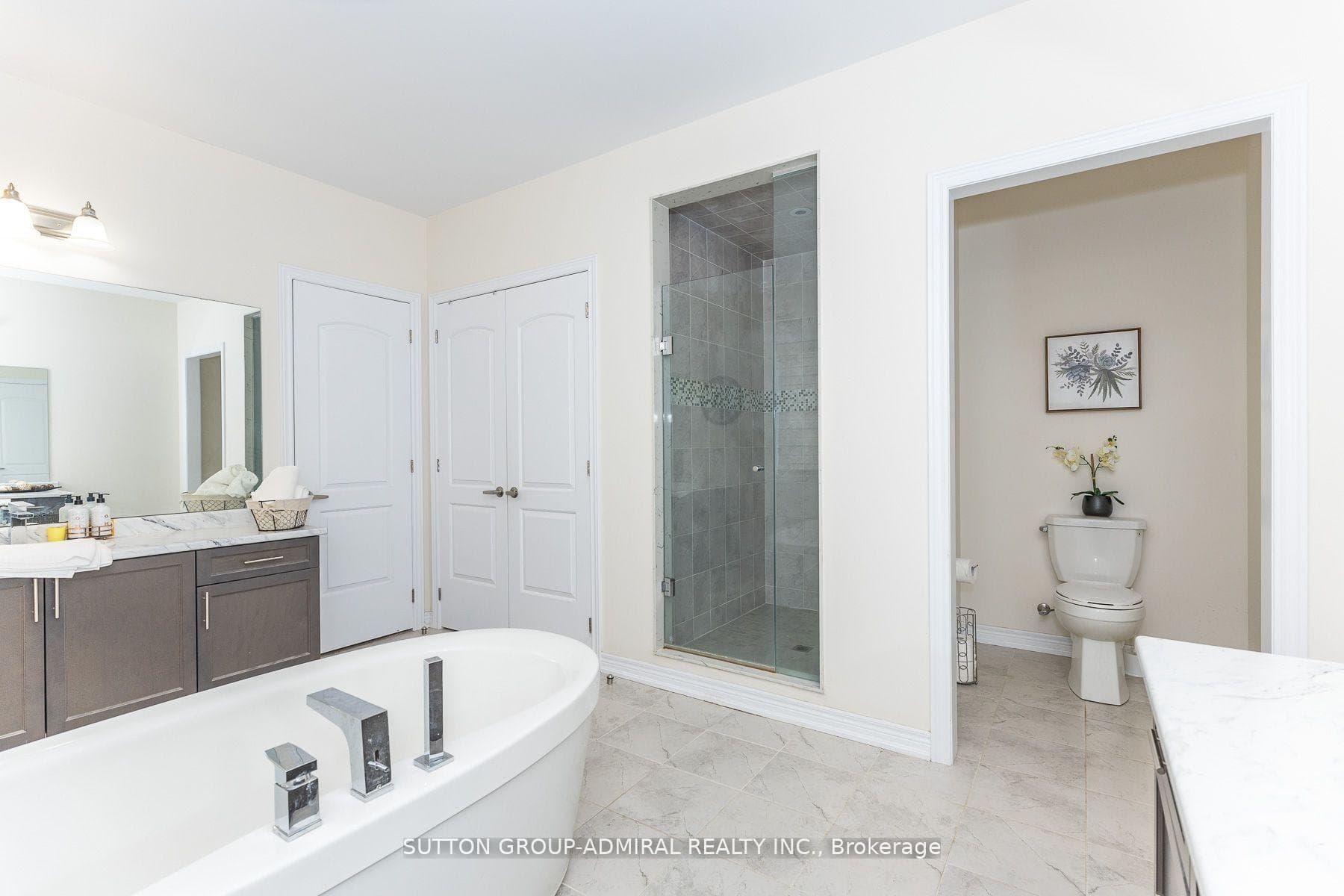 30 Albert Spencer Avenue photo 28