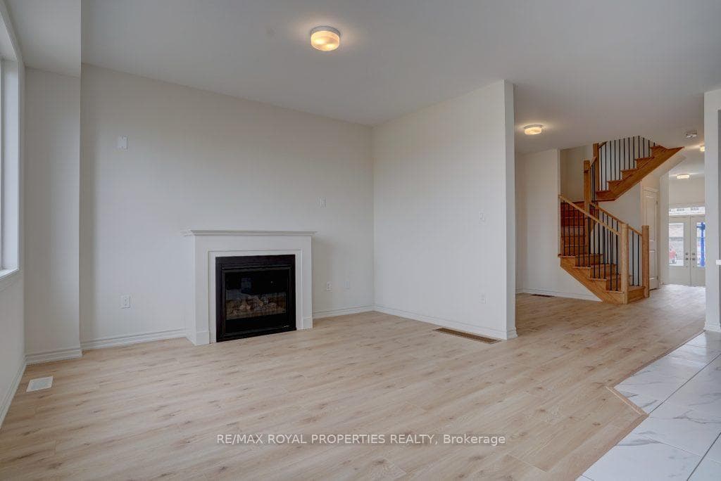 1046 Denton Drive photo 12