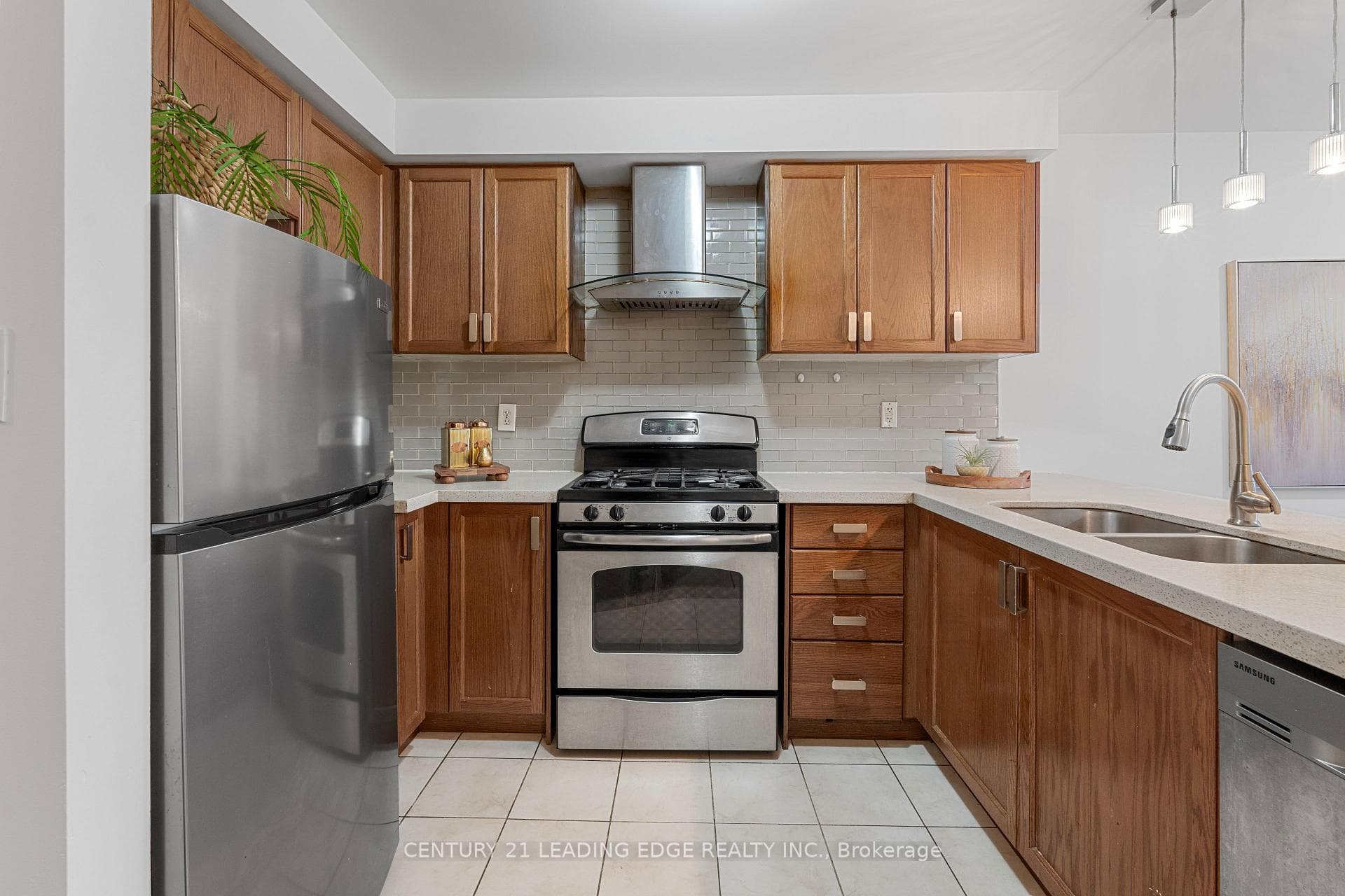 1339 Brandon Terrace photo 11
