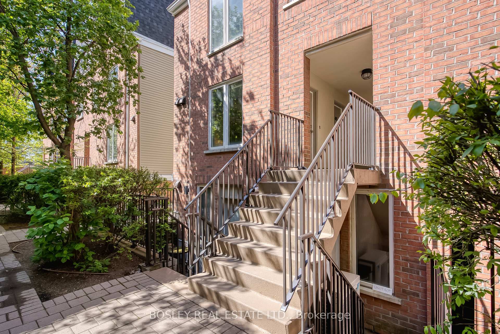 29 Canniff Street Unit 414 photo 4