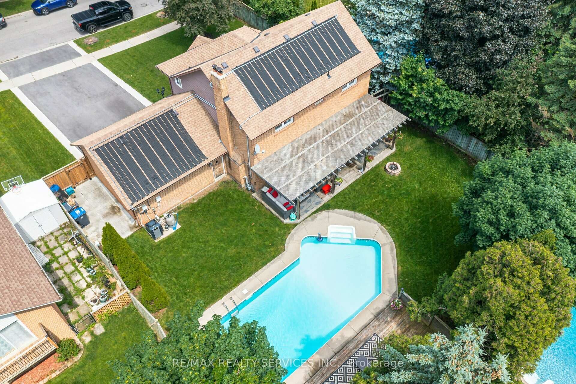 4 Eddystone Drive photo 39