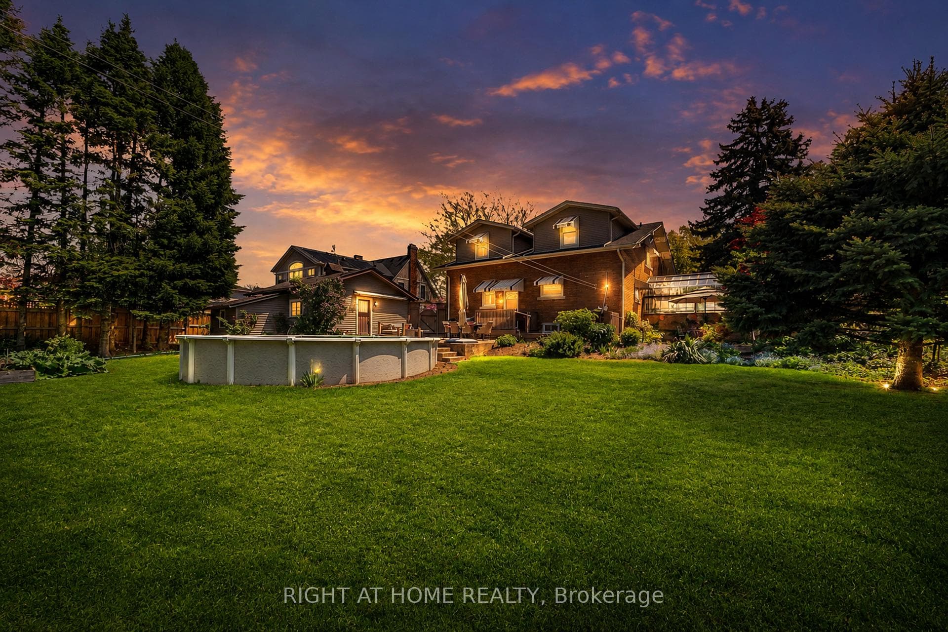 16 Nelles Boulevard photo 40