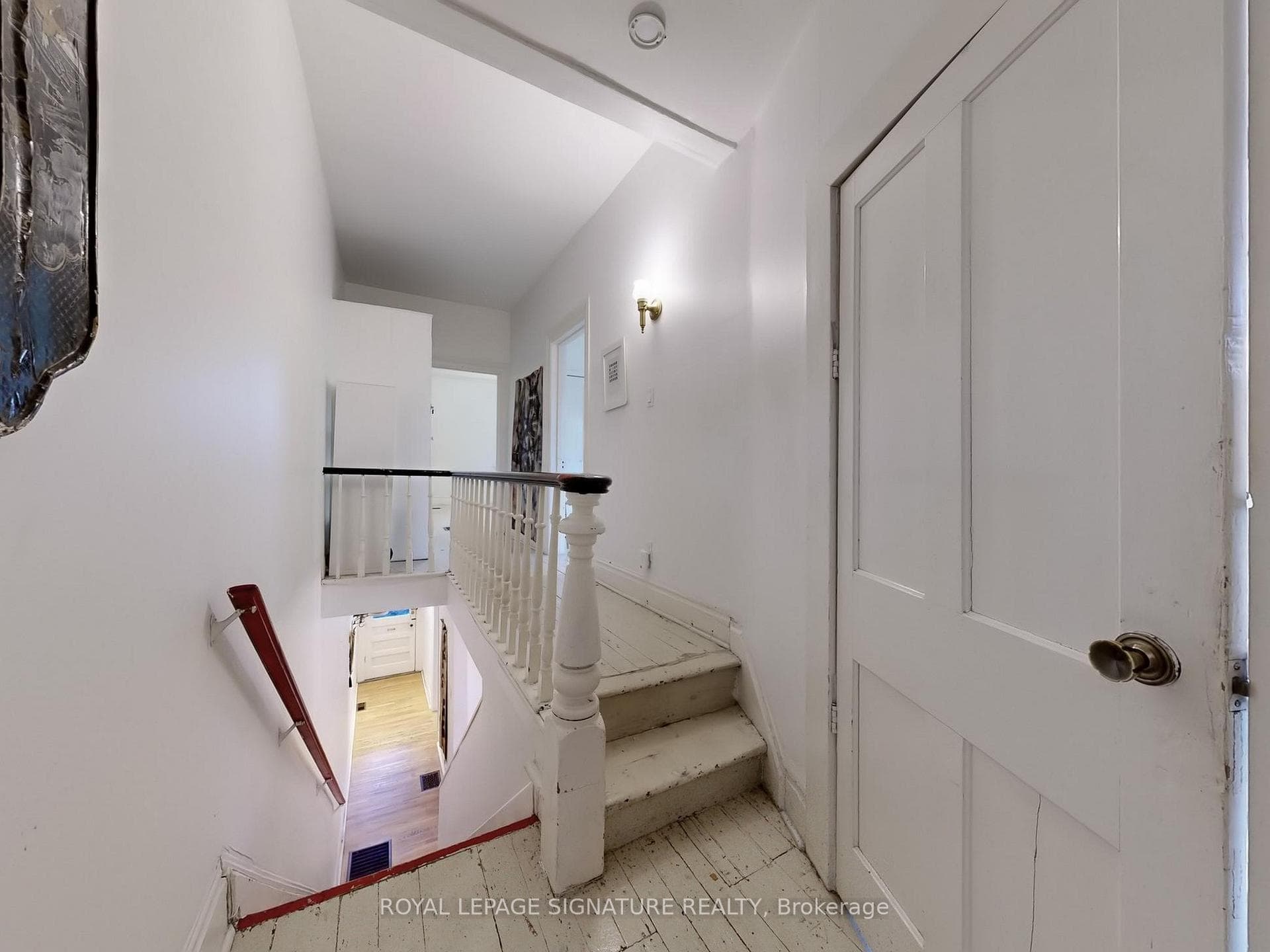 130 Manning Avenue photo 22