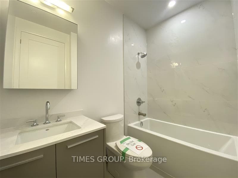 65 Broadway Avenue Unit 3902 photo 22