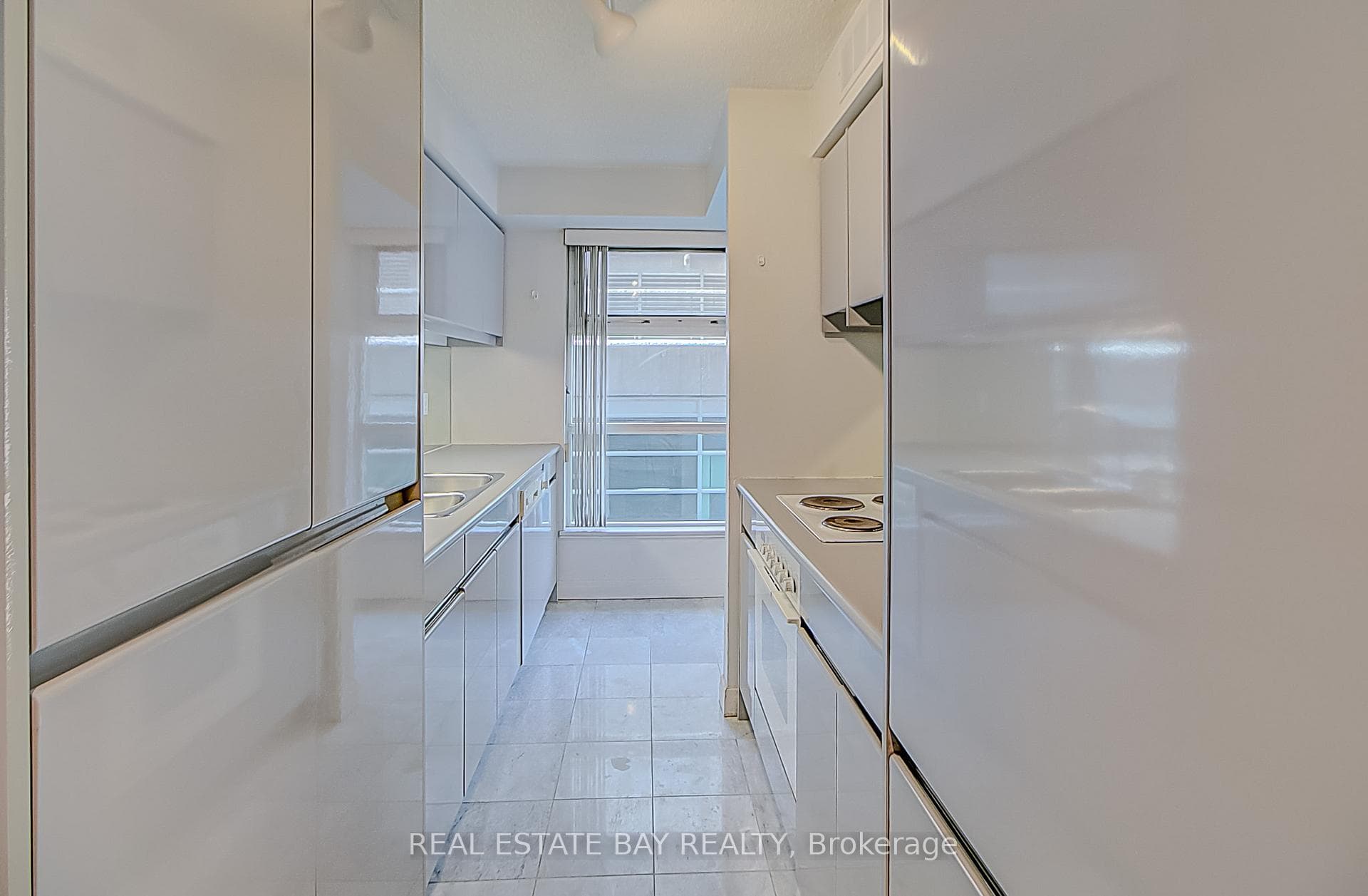 50 Lombard Street Unit 1005 photo 11