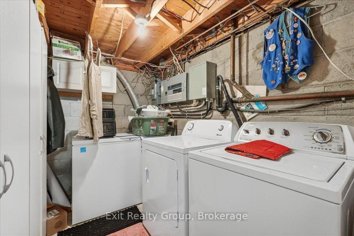 119 Prince Edward Street photo 24