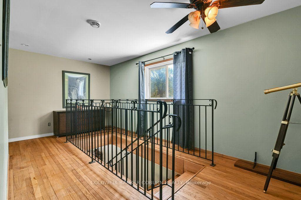 Upstairs foyer