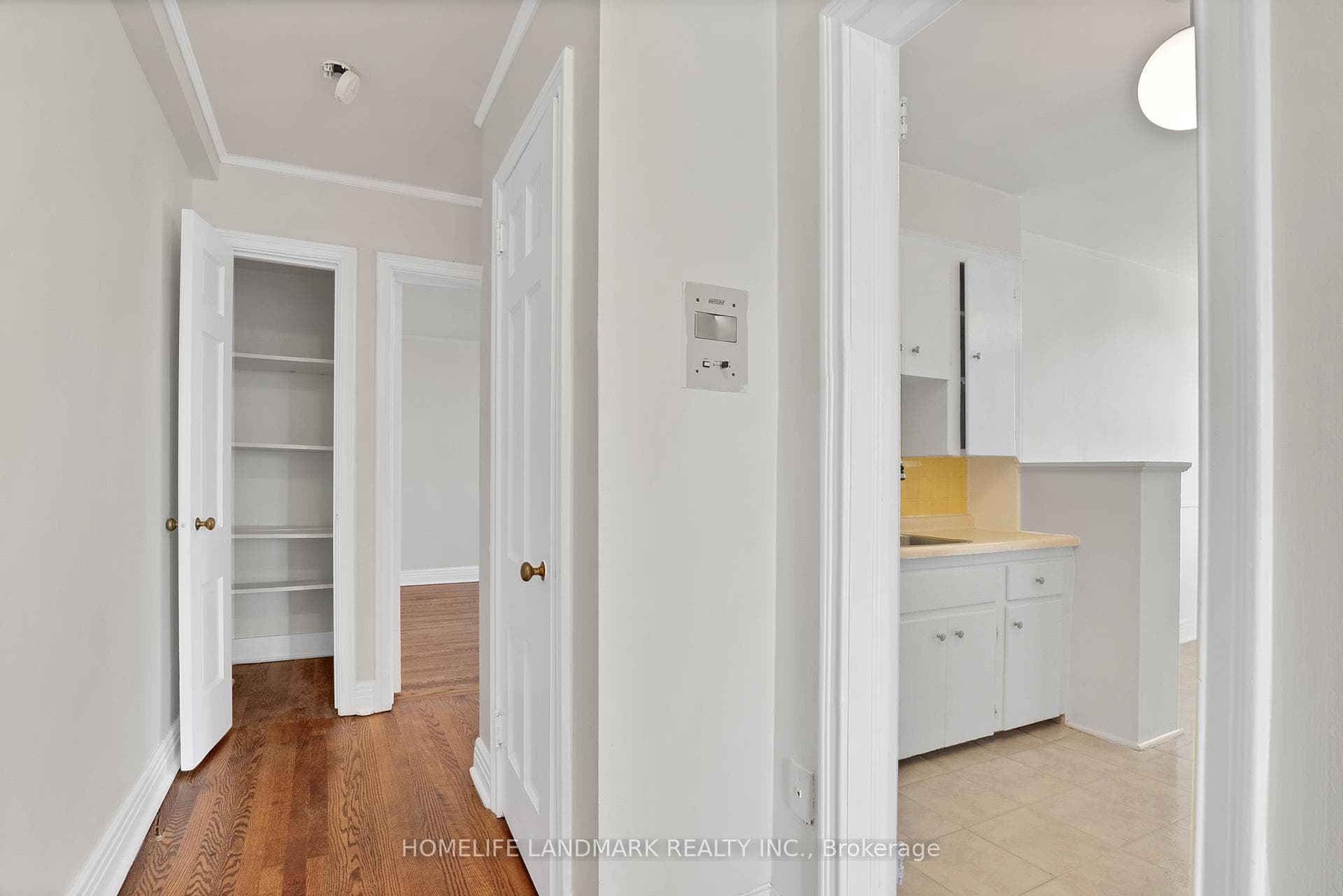 697 Eglinton Avenue Unit 407 photo 10