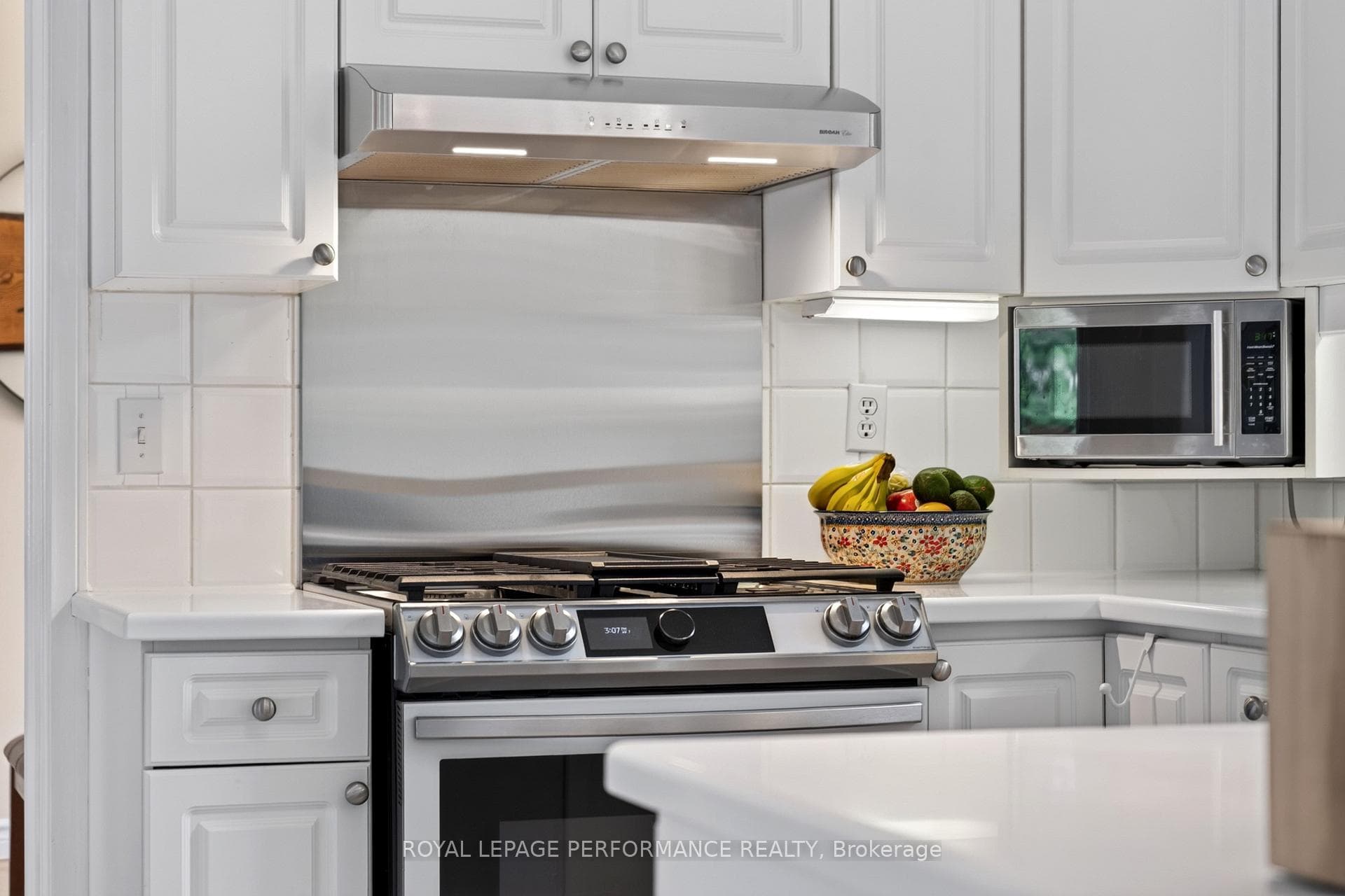 1808 Russell Road photo 12
