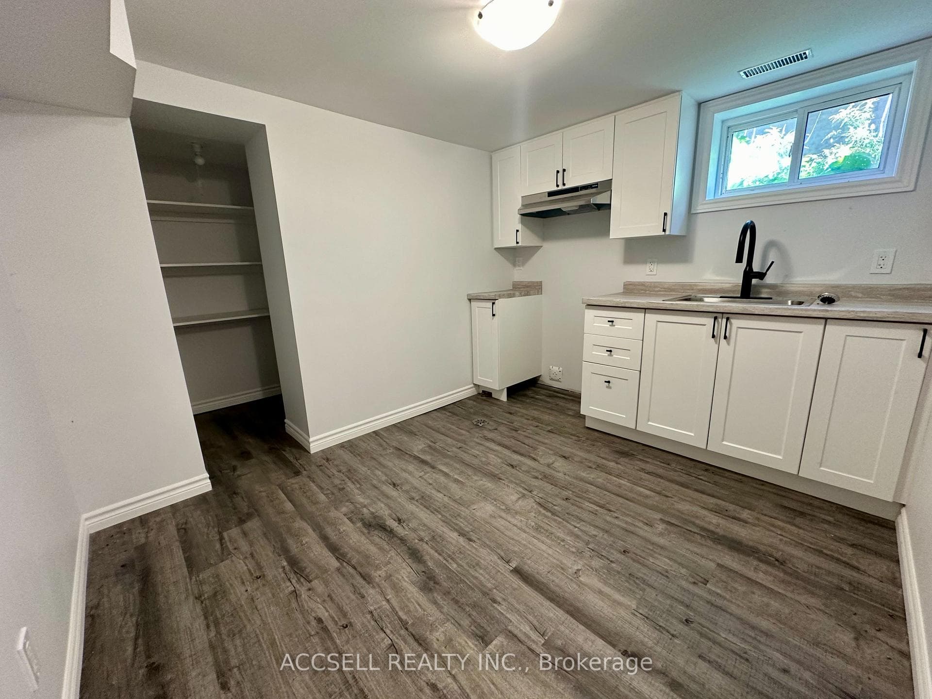 7 Minford Avenue photo 19