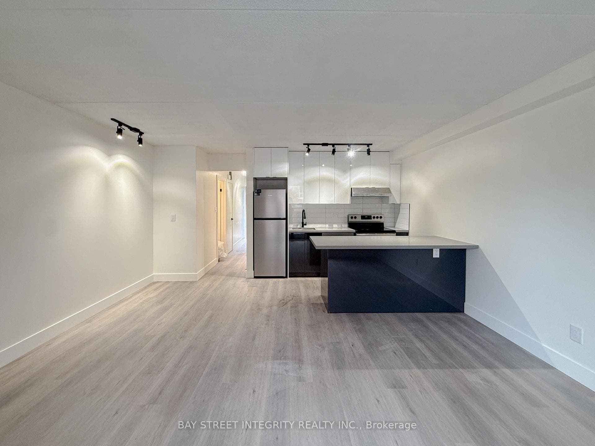 678 Queen Street Unit Unit 2 photo 1