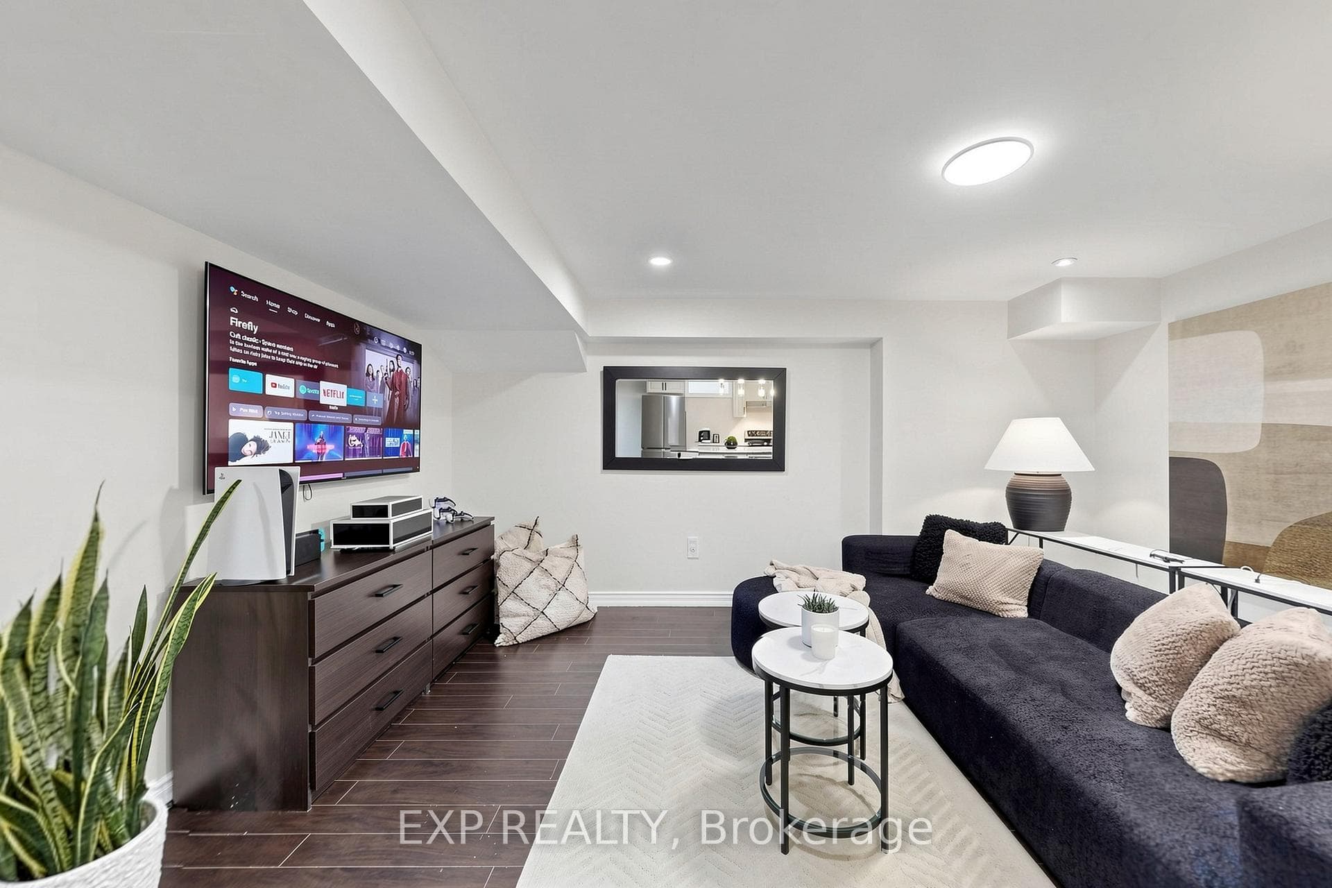 1865 Woodview Avenue Unit Bsmt photo 2