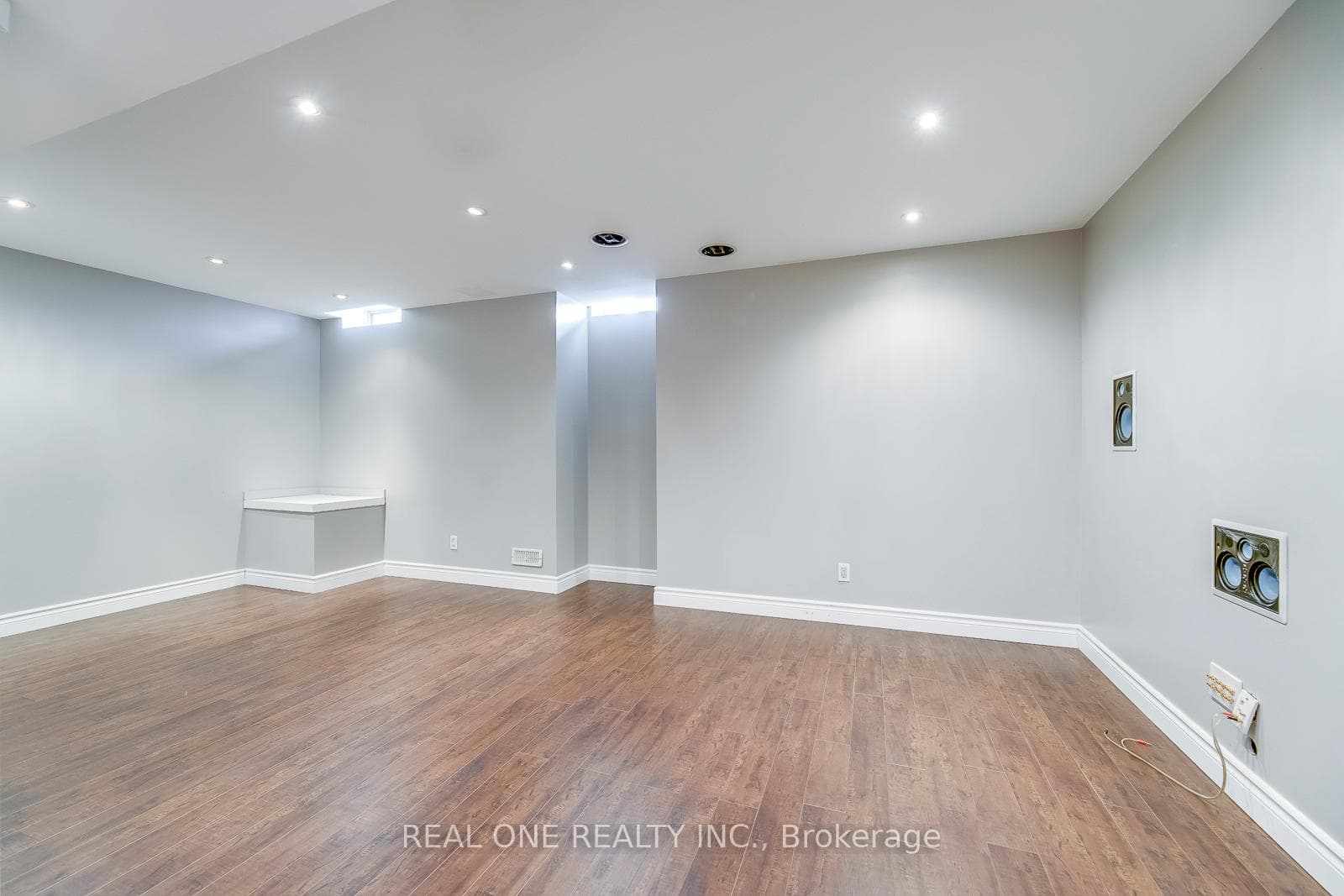 101 Kendall Drive photo 34