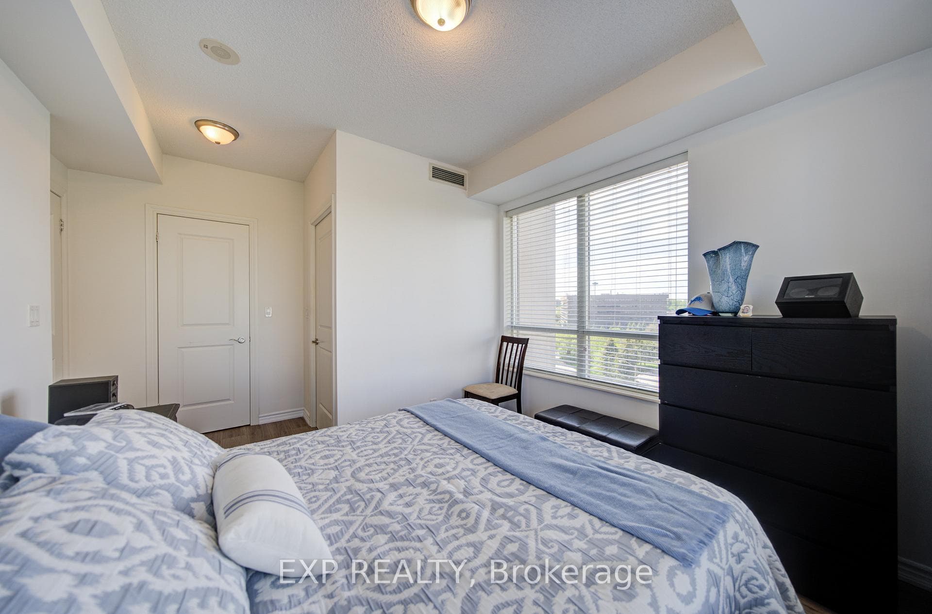 133 Wynford Drive Unit 808 photo 30