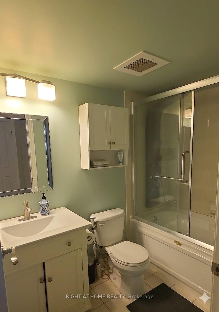 68 Corporate Drive Unit 1229 photo 29